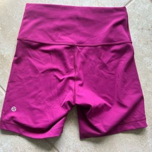 Lululemon biker shorts size 6!🩷